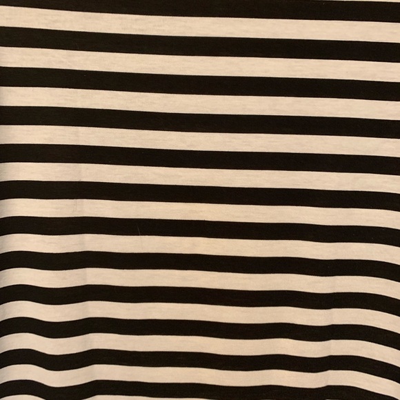 NWT LuLaRoe Sz XS Randy Top - Picture 3 of 5